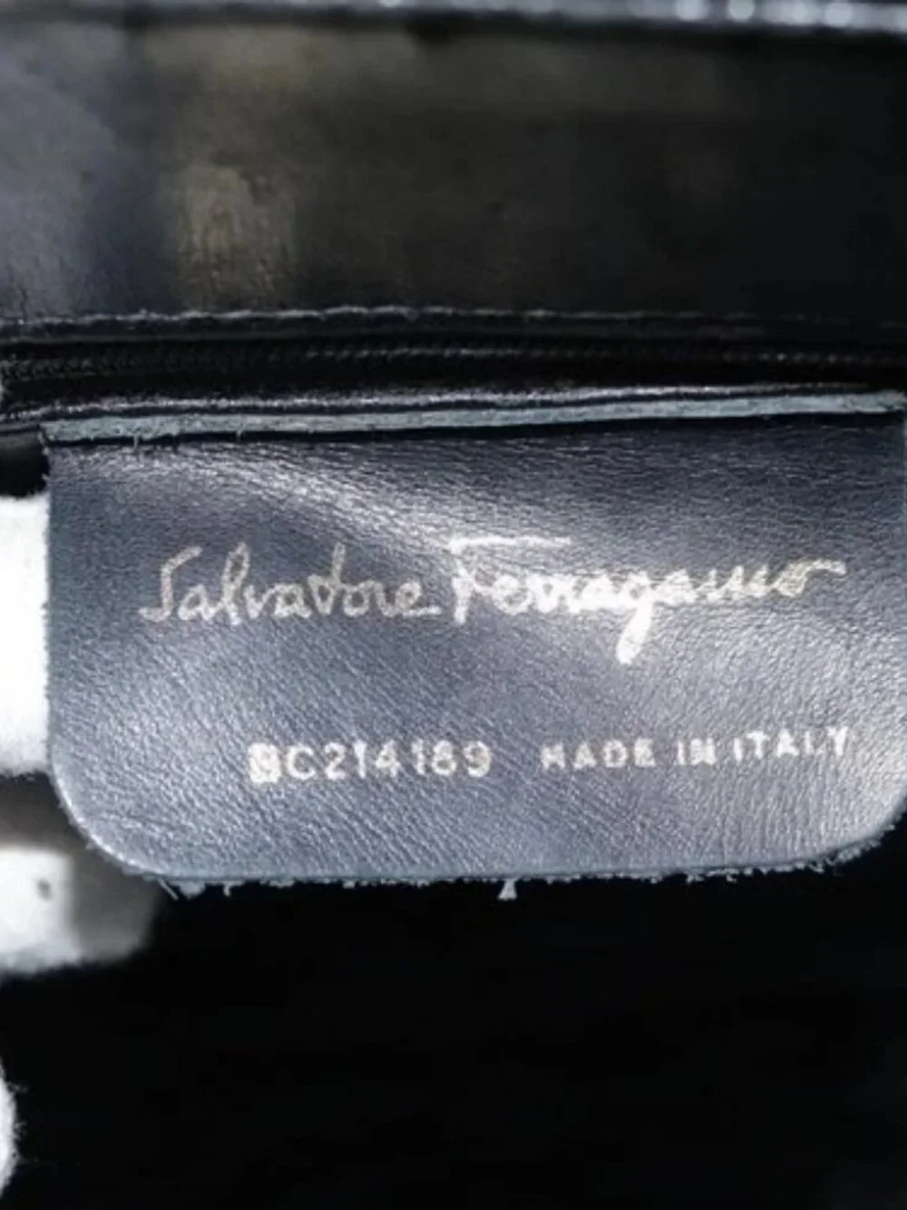 Salvatore Ferragamo Gancini Tote Bag Leather Black Gold Auth 90254